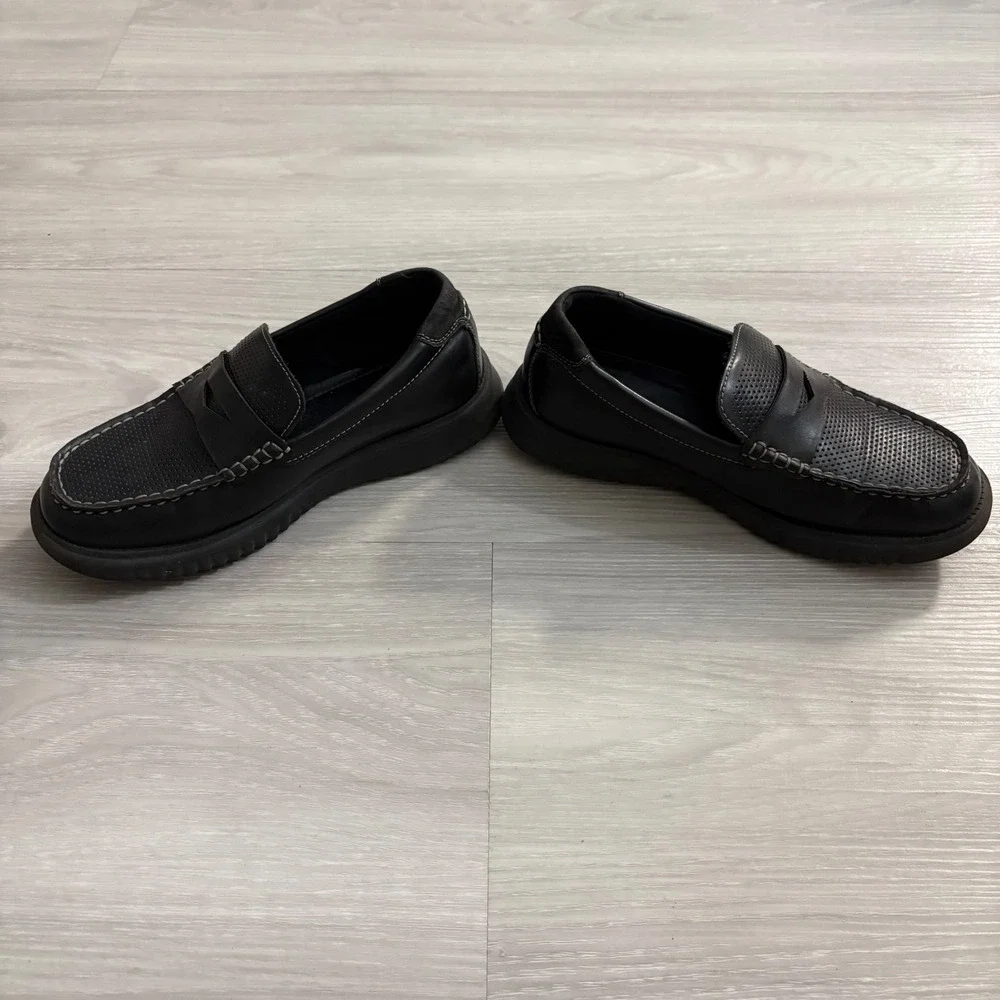 Sebago Shoes Kids Black Penny Loafers Perforated Slip On Dress Lug Sole Size 4